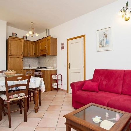 Appartamento In Via Del Mare A Procchio Прокио Екстериор снимка