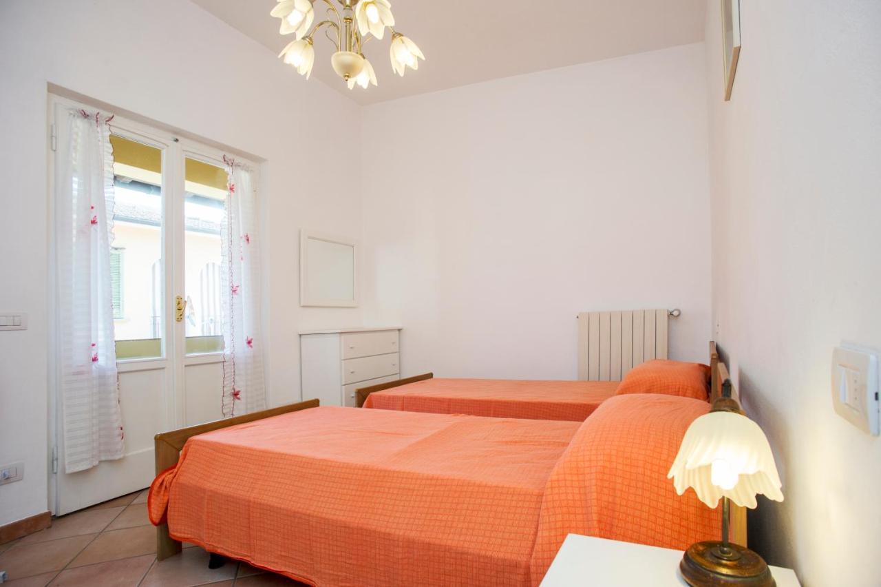 Appartamento In Via Del Mare A Procchio Прокио Екстериор снимка